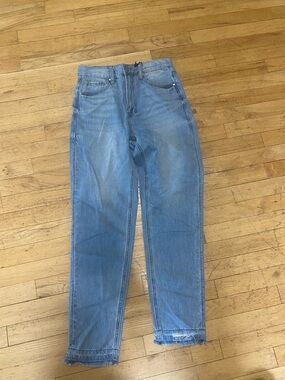 Insane gene hi rise girlfriend jeans. Size 5. ( 26) NWT